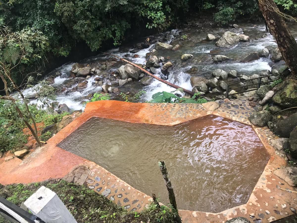 Termales El Escondite, Colombia