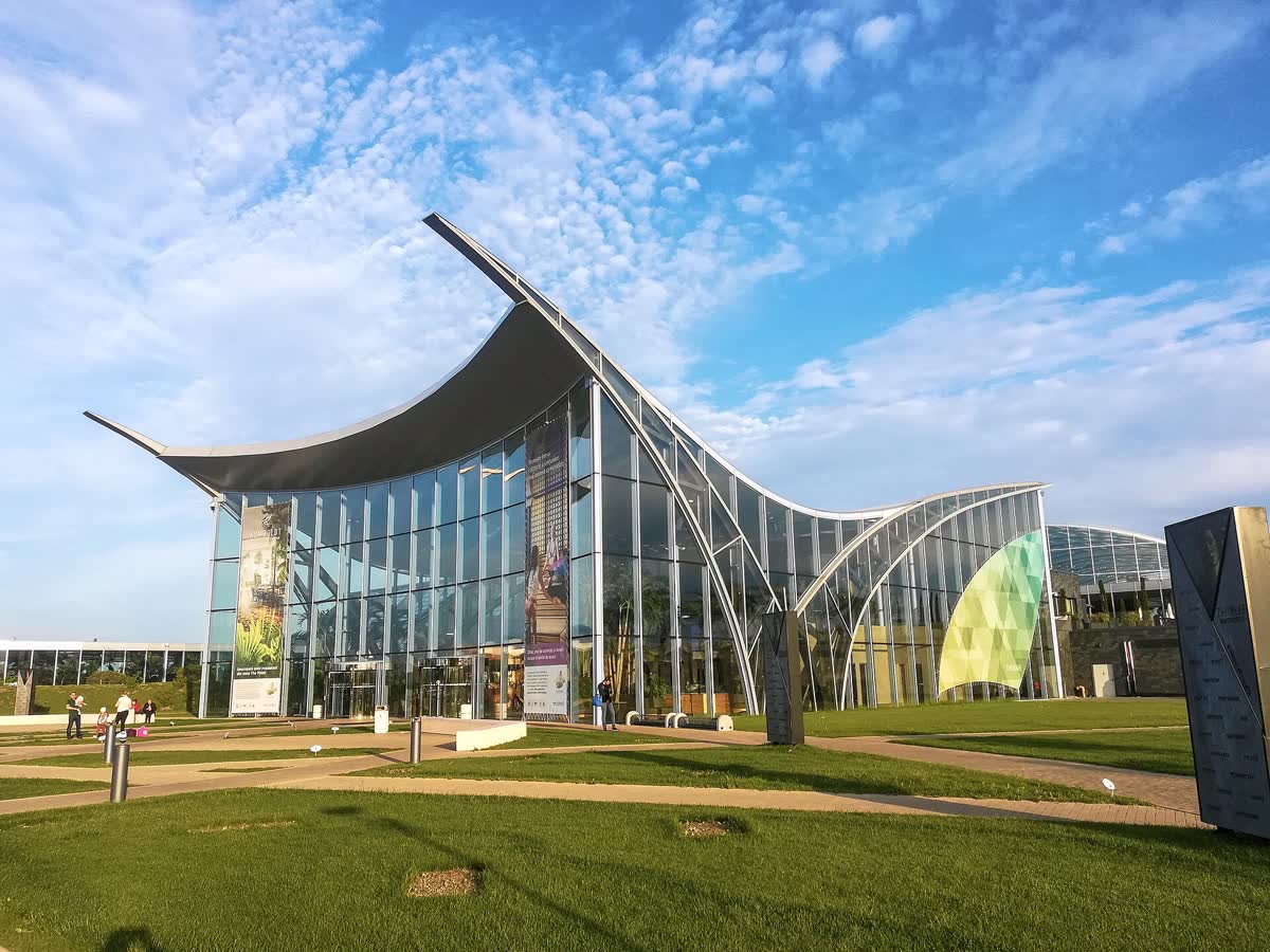 Therme Bucuresti, Romania hot spring in Romania