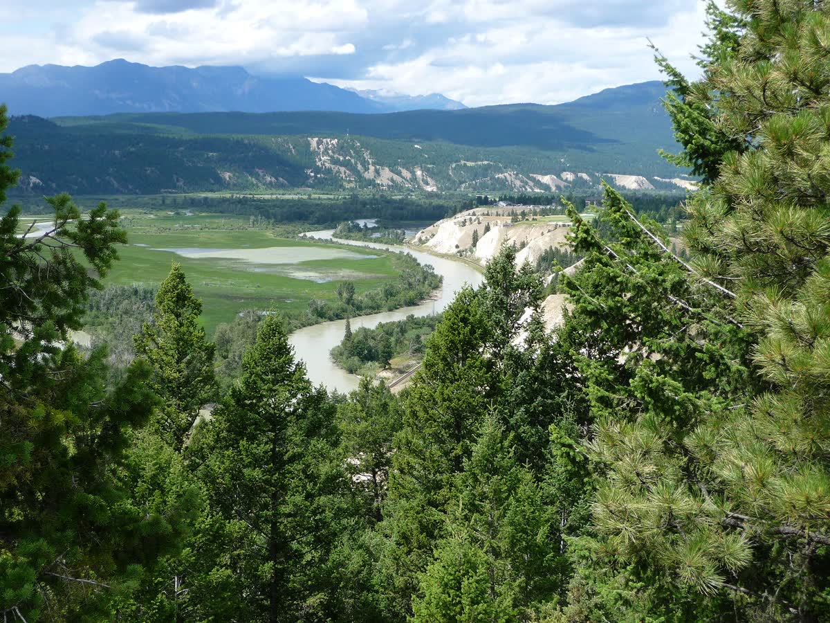 Tsek Hot Springs, Canada hot spring in Canada