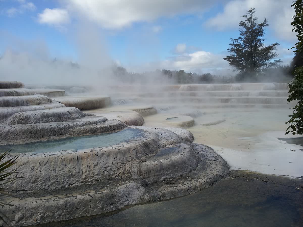 Wairakei Terraces, New Zealand hot spring in New Zealand